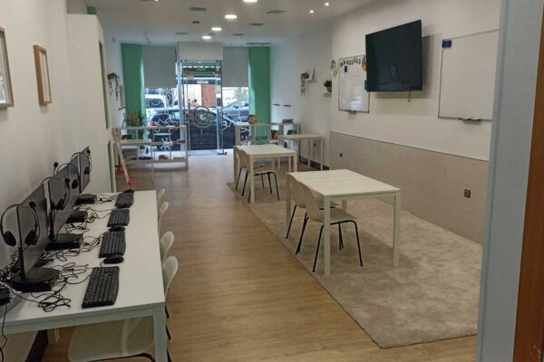 interior-3-servicios-tizeros-academia-refuerzo-escolar-ubeda